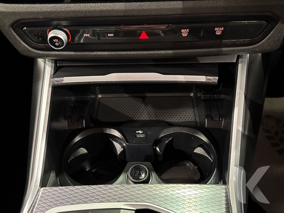 BMW 3 Series 330E BLACK SAPPHIRE M SPORT SALOON – 18’’ FACTORY ALLOYS – M PERFOMANCE TEX – CRUISE CONTROL - HEATED SEATS – DIGITAL DISPLAY – FLAT BOTTOM M SPORT ST — thumbnail 22