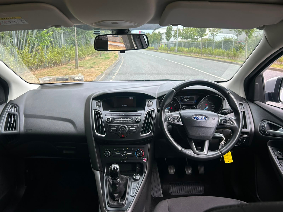 Ford Focus STYLE 1.0 ECOBOOST 100PS 4DR — thumbnail 9