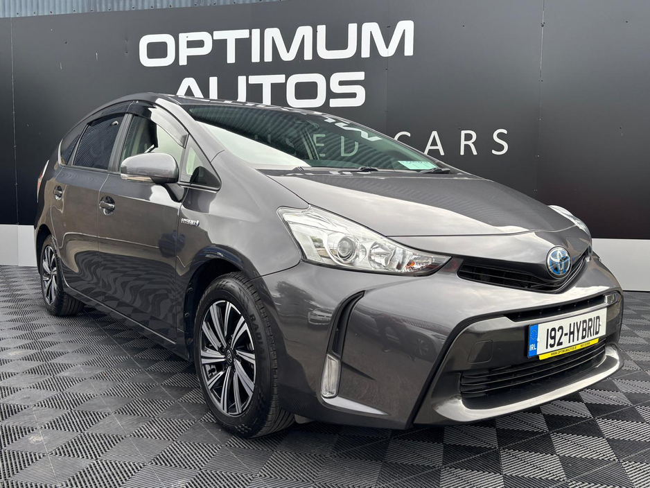 2019 Toyota Prius Alpha