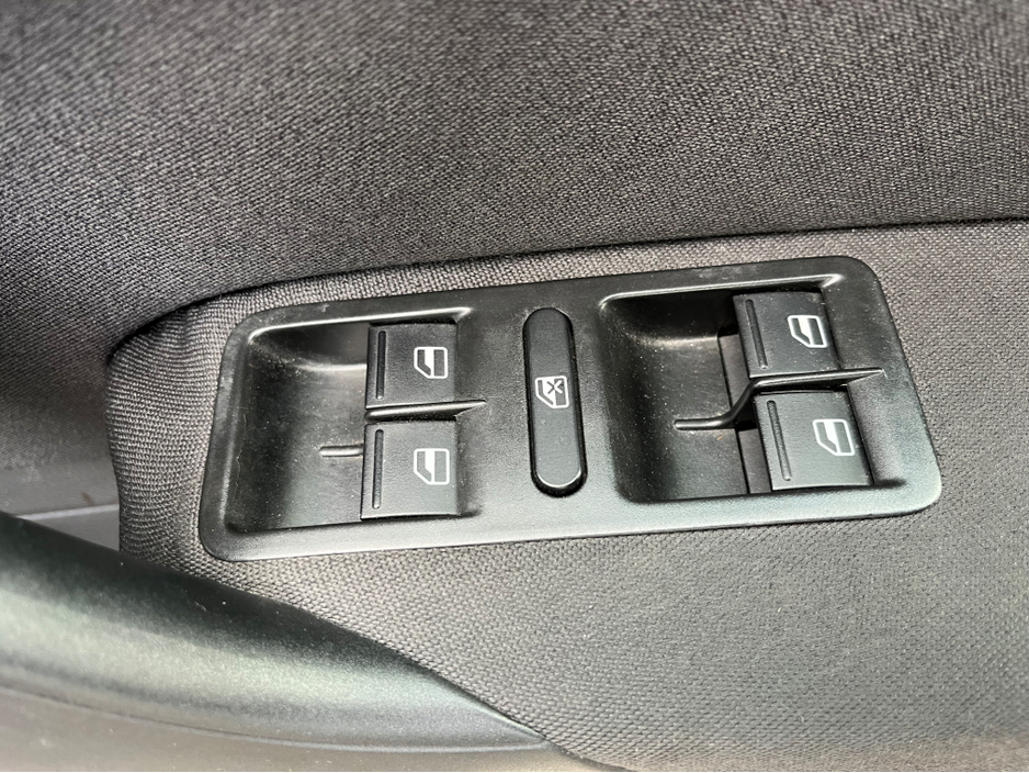 2016 Volkswagen Polo 1.2L Petrol For Sale Images