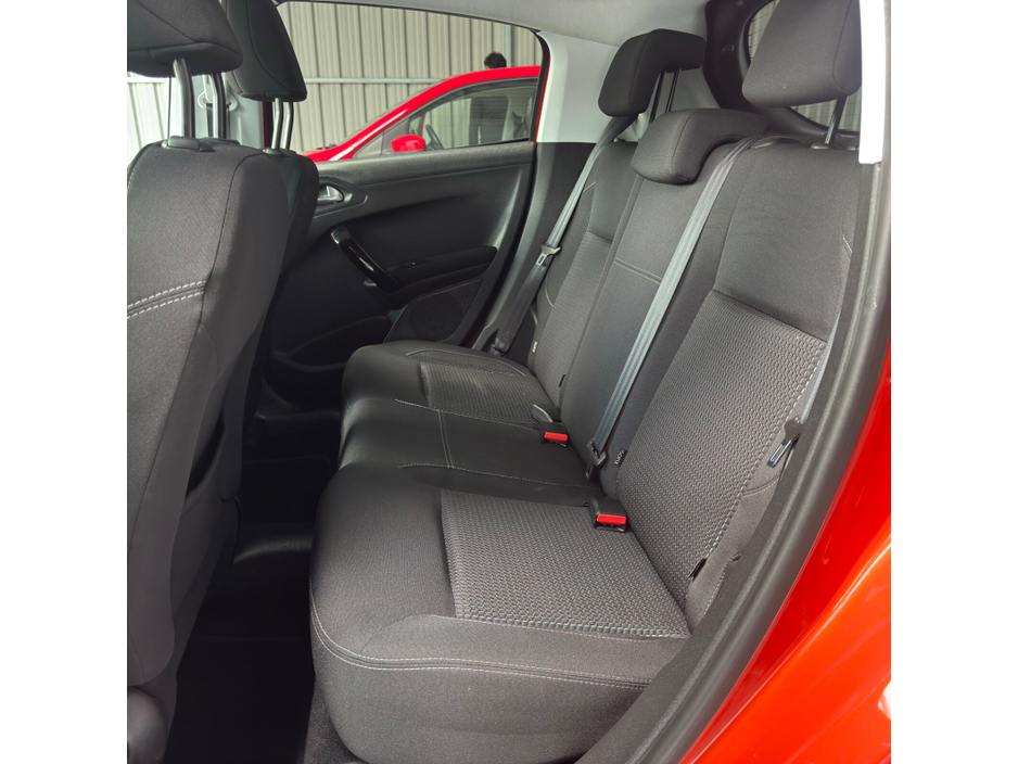 Peugeot 208 1.2 PureTech 68bhp Access — thumbnail 7