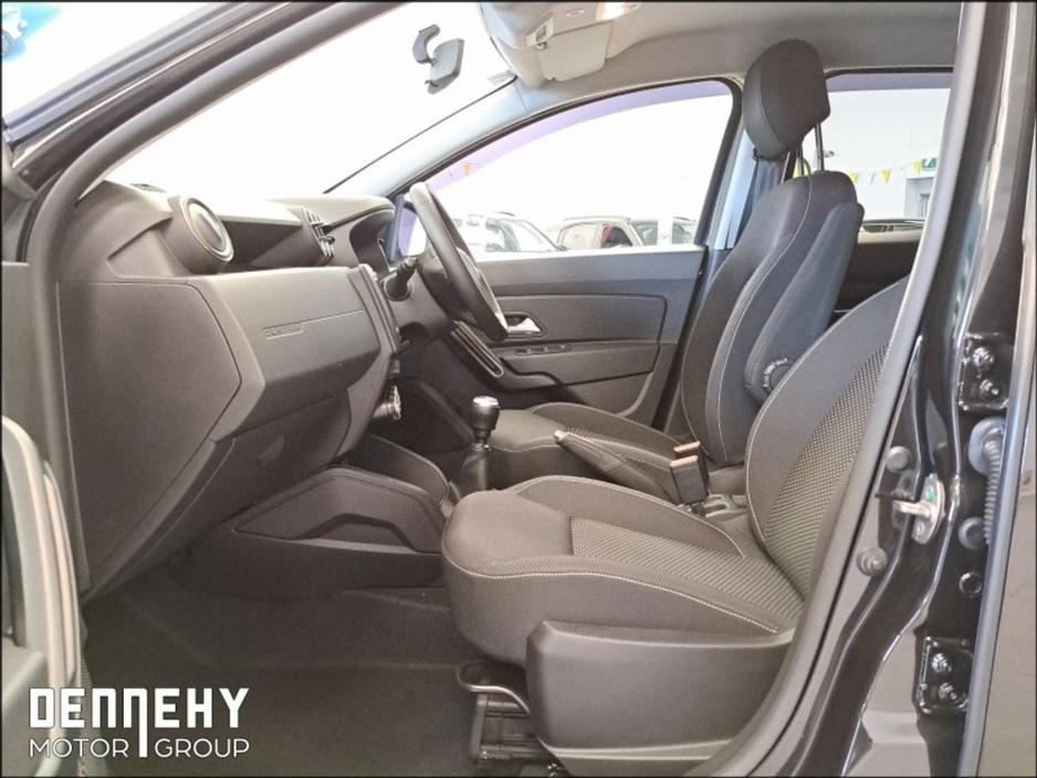 Dacia Duster Blue dCi 115 Comfort, €61.16 p/w — thumbnail 5