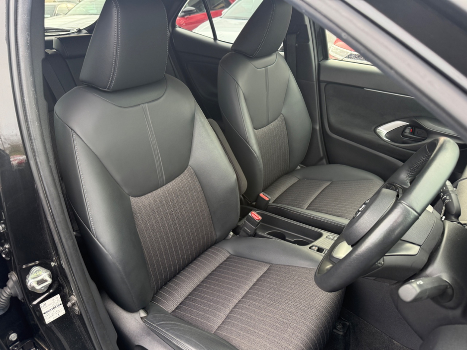 2023 Toyota Yaris Cross 1.5L Petrol Hybrid For Sale Images