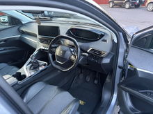 2022 Peugeot 5008 1.5L Diesel For Sale Images