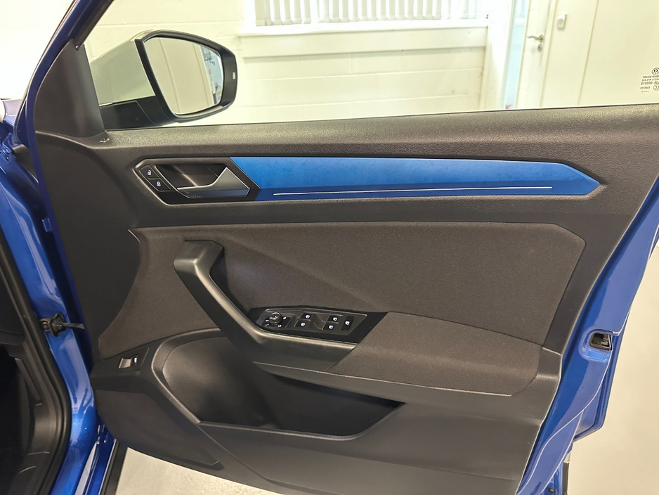 2021 Volkswagen T-Roc 2L Diesel For Sale Images
