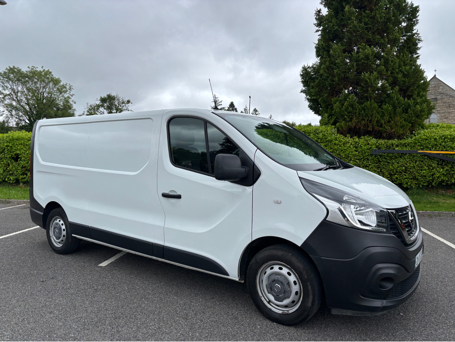 2021 Nissan NV300 2.0L Diesel For Sale Images