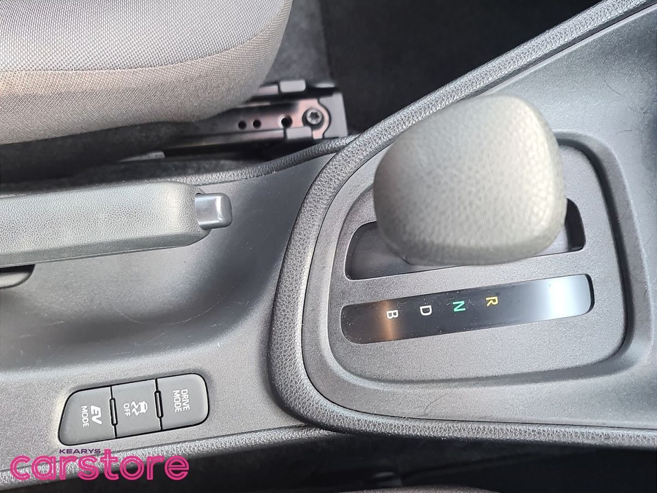 Toyota Yaris Hybrid X — thumbnail 21