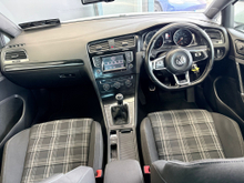 2014 Volkswagen Golf 2L Diesel For Sale Images