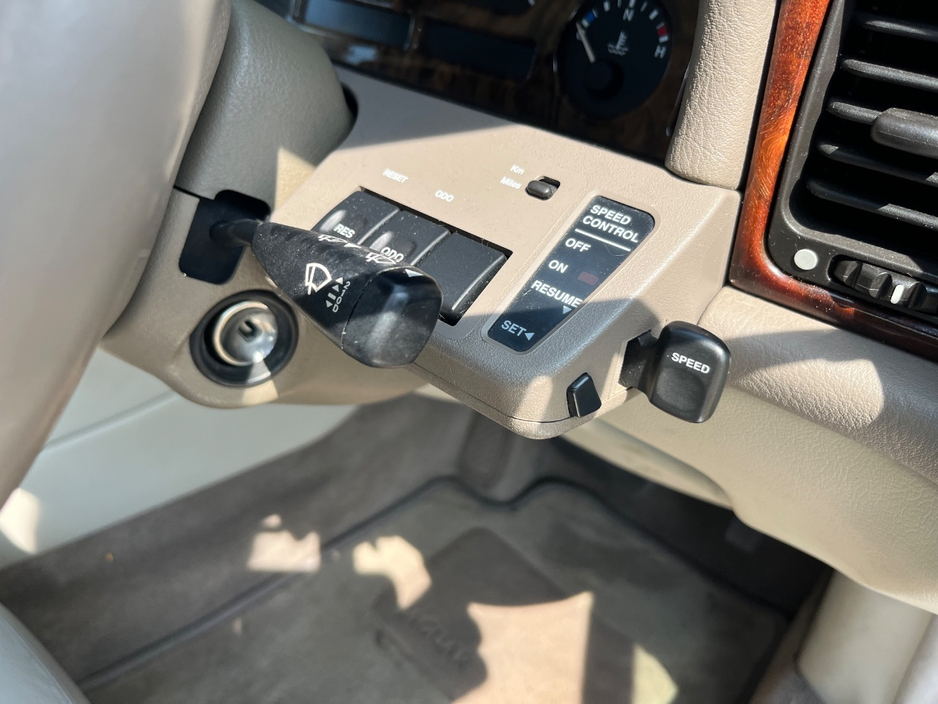 1996 Jaguar Sovereign 4.1L Petrol For Sale Images