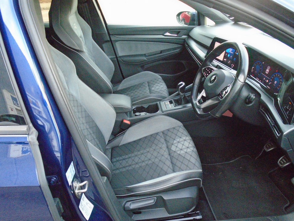 2021 Volkswagen Golf 1.5L Petrol For Sale Images