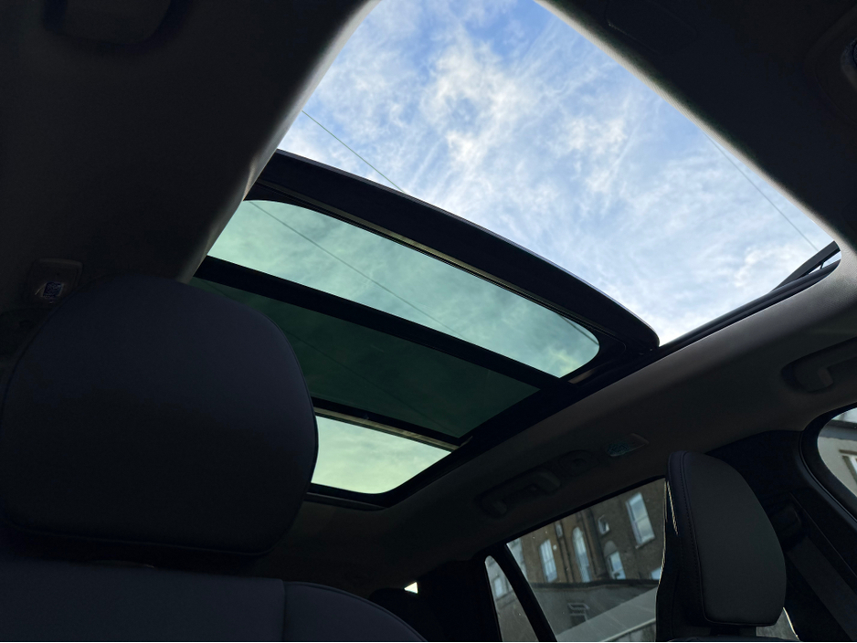 2025 Volvo XC90 2L Petrol Plug-in Hybrid For Sale Images