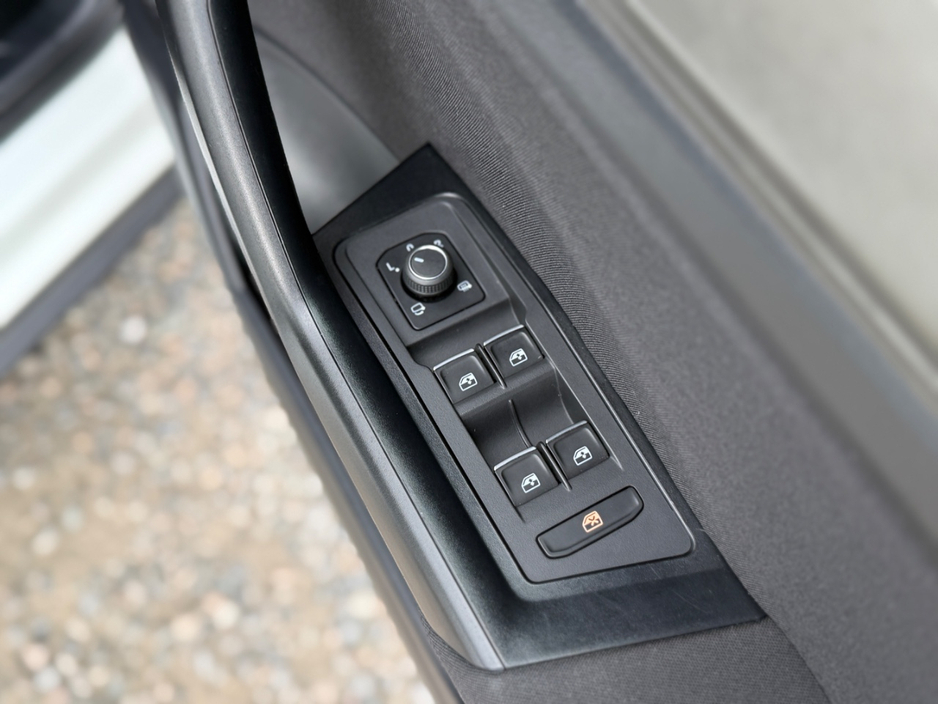 2022 Volkswagen T-Roc 1.5L Petrol For Sale Images