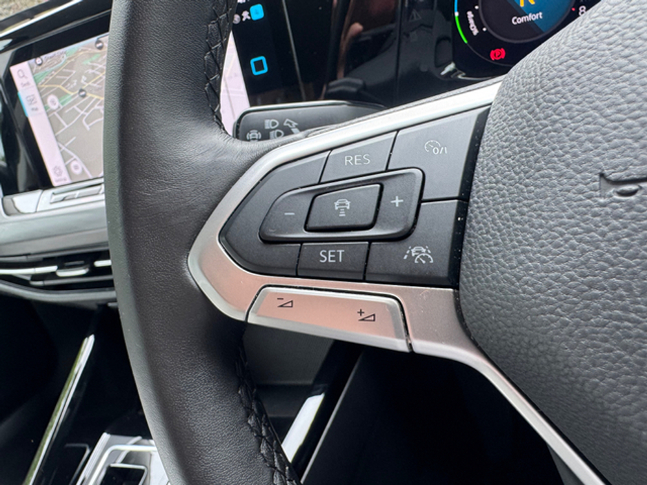 2023 Volkswagen Golf 1.4L Hybrid For Sale Images