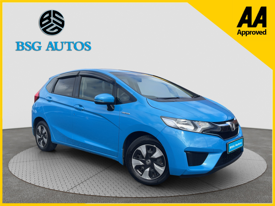 Honda Fit 2015 HONDA FIT 1.5 HYBRID  AUTOMATIC *FINANCE*