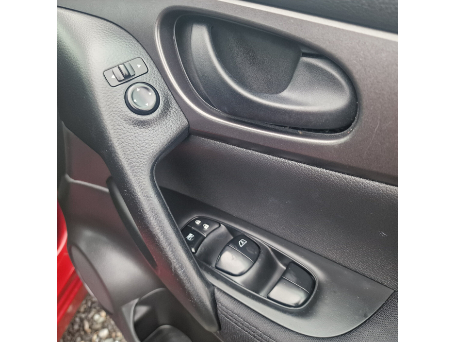 Nissan Qashqai 1.2 PET XE — thumbnail 11