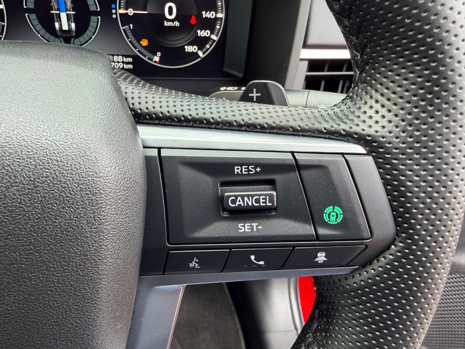 2022 Mitsubishi Outlander 2.4L Petrol Plug-in Hybrid For Sale Images