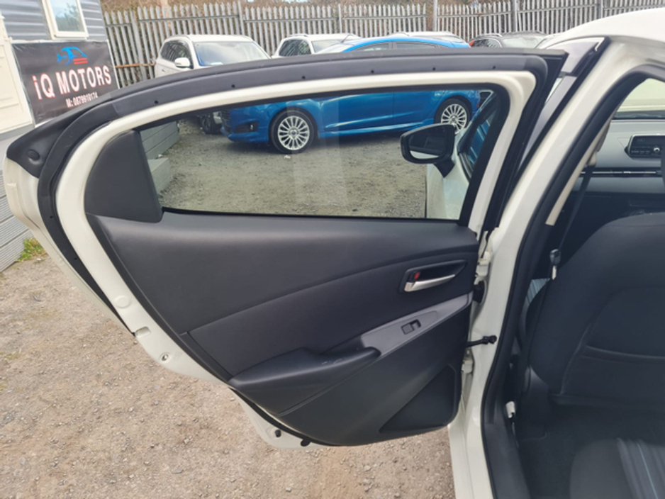 Mazda Demio 1.3L Petrol Automatic (6194) — thumbnail 11