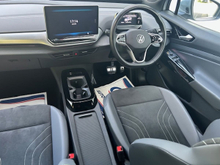 2025 Volkswagen ID.4 1.984L Electric For Sale Images
