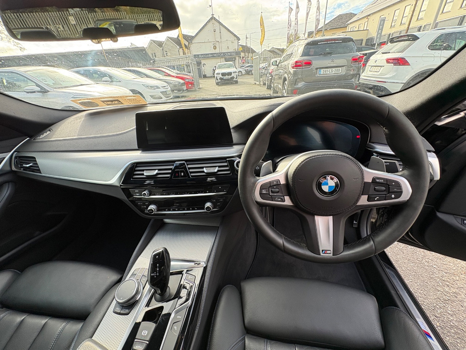 2019 BMW 5 Series 2L Petrol Plug-in Hybrid For Sale Images
