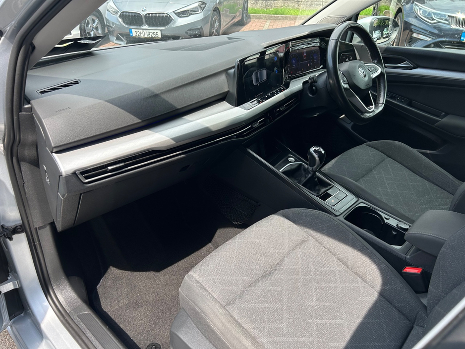 2022 Volkswagen Golf 1.5L Petrol For Sale Images