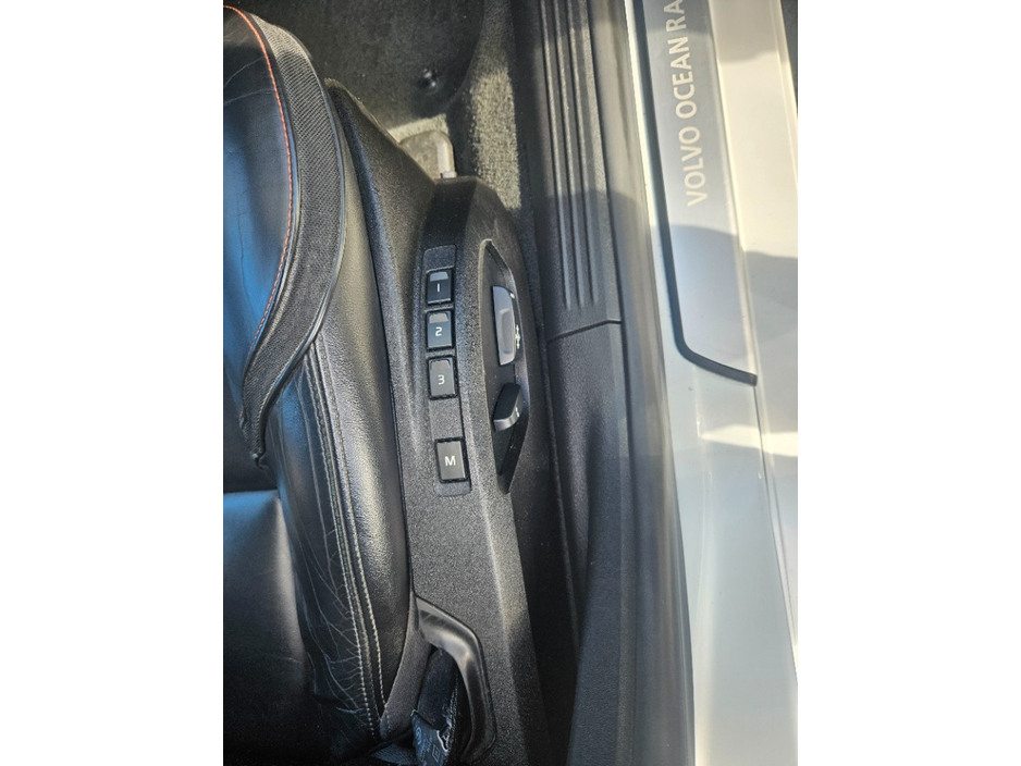 2015 Volvo V40 1.6L Petrol For Sale Images