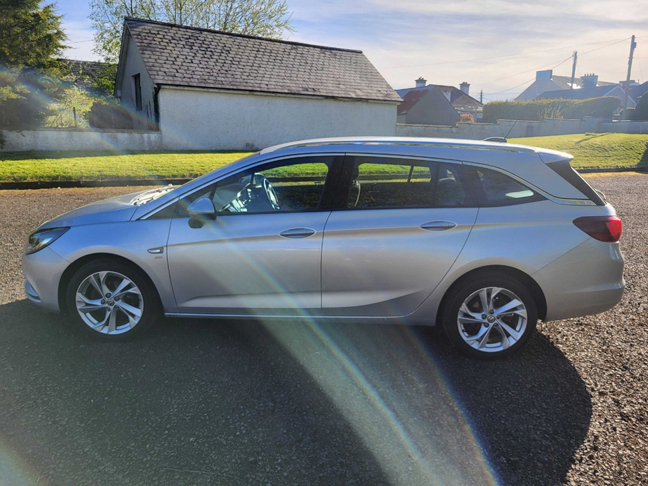 Vauxhall Astra 1.4 I TURBO SRI - Auto — thumbnail 4