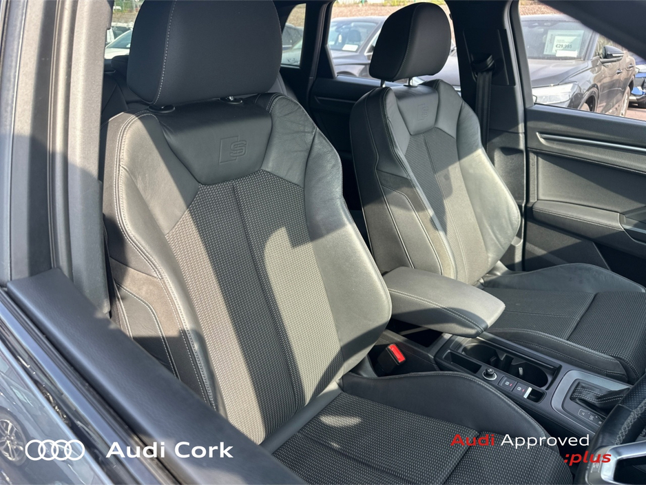 Audi Q3 2.0 35 TDI 150BHP S-LINE AUTOMATIC WITH BLACK STYLING, 20" ALLOYS, PRIVACY GLASS & BLACK GLOSS MIRRORS — thumbnail 21