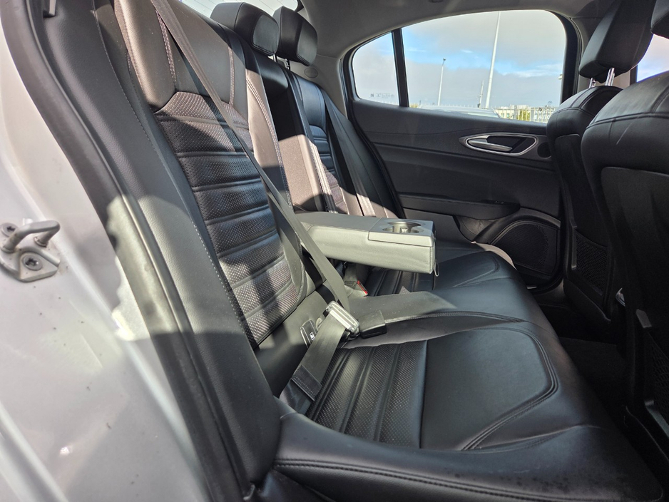 2018 Alfa Romeo Giulia 2.1L Diesel For Sale Images