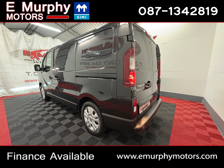 2023 Renault Trafic 2L Diesel For Sale Images