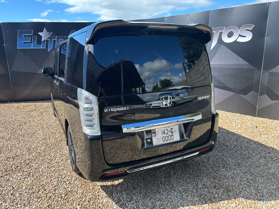 2014 Honda Stepwagon 2L Petrol For Sale Images