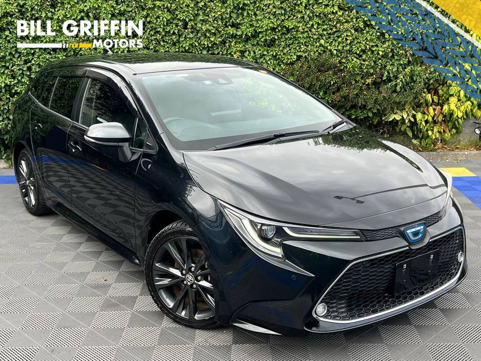 Toyota Corolla TOURING WXB 1.8 HYBRID AUTO // APPLE CARPLAY/ANDROID AUTO // REVERSE CAMERA // HEATED STEERING WHEEL