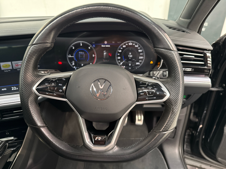 2021 Volkswagen Touareg 3L Diesel For Sale Images