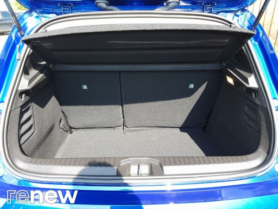 2024 Renault Clio 1.0L Petrol For Sale Images