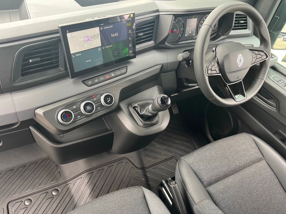 2026 Renault Master 2L Diesel For Sale Images