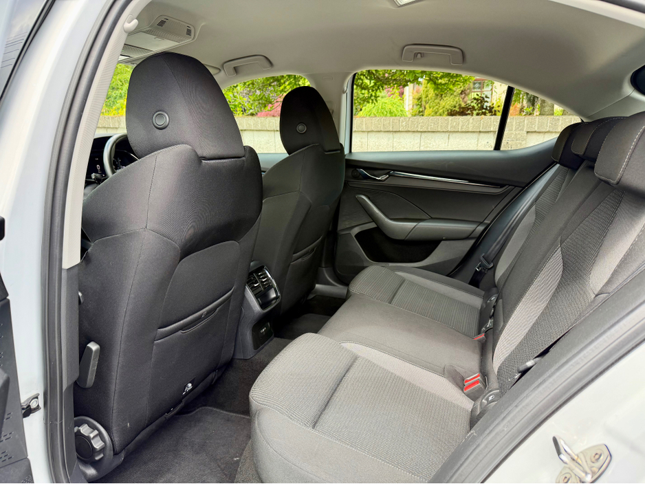 2021 Skoda Octavia 1.4L Petrol Plug-in Hybrid For Sale Images