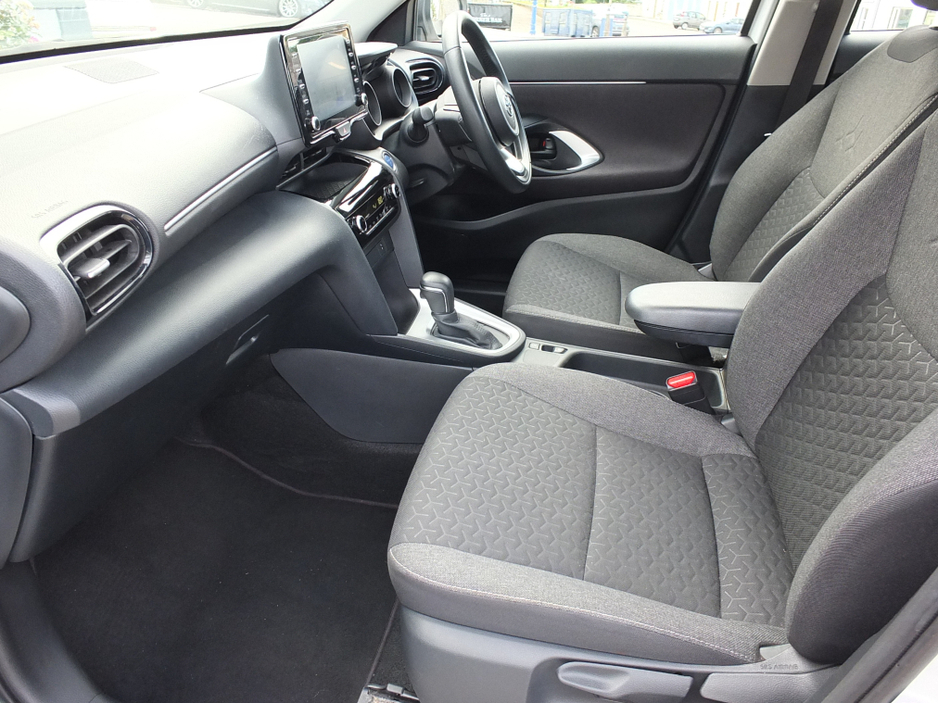 2023 Toyota Yaris Cross 1.5L Petrol Hybrid For Sale Images