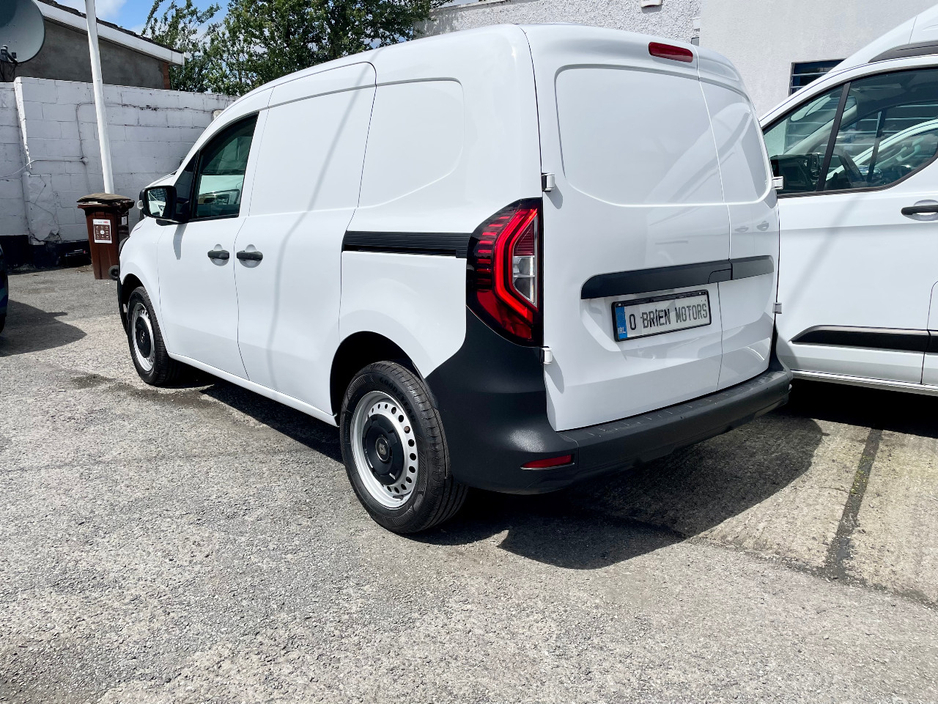 2023 Renault Kangoo 1.5L Diesel For Sale Images
