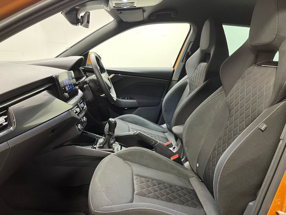 Skoda Kamiq Style 1.0TSI 110BHP - Reversing Camera - Climate Control - Cruise Control - Auto Lights/Wipers - Apple CarPlay/Android Auto — thumbnail 18