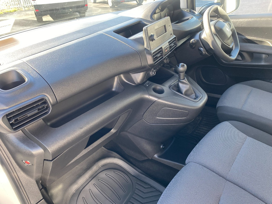 2020 Peugeot Partner 1.5L Diesel For Sale Images