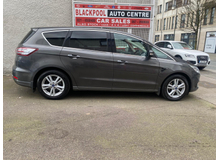 2018 Ford S-Max