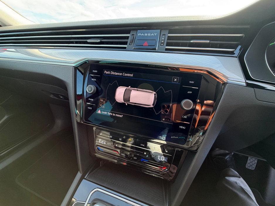 2022 Volkswagen Passat 1.4L Hybrid For Sale Images
