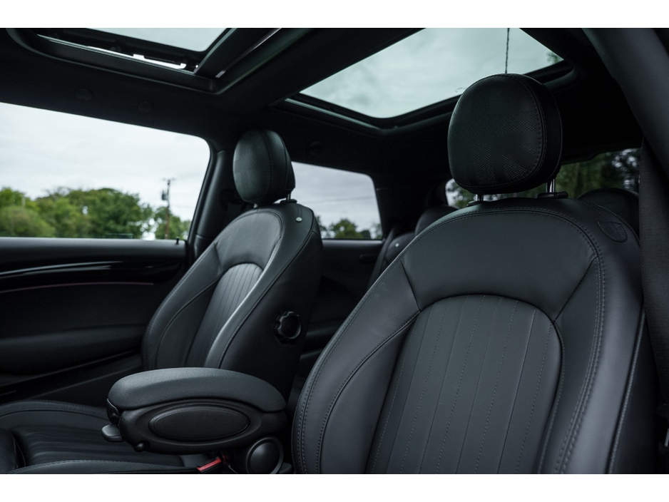 2023 MINI Hatch 0L Electric For Sale Images