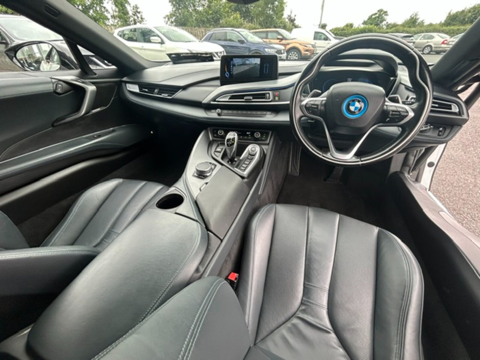 2017 BMW i8 1.5L Petrol Plug-in Hybrid For Sale Images