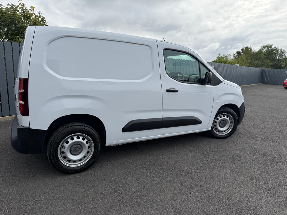 2024 Citroen Berlingo 1.5L Diesel For Sale Images