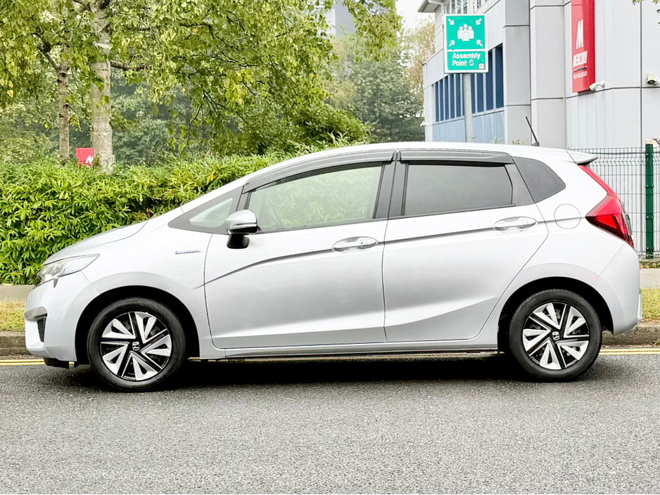 Honda Fit HYBRID!! AUTO!! — thumbnail 3