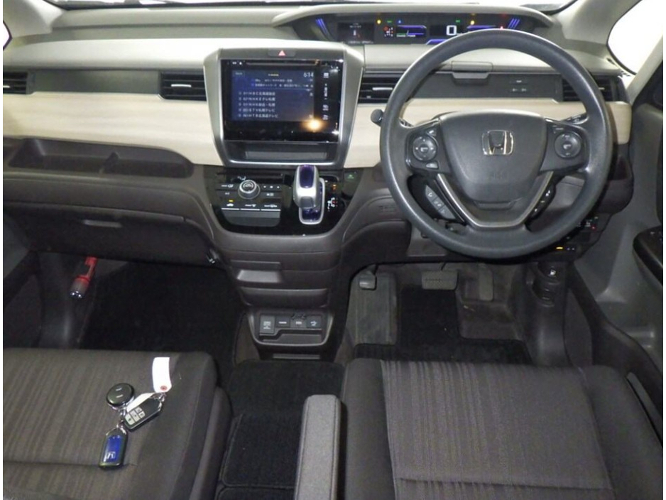 Honda Freed 1.5 Petrol Hybrid Auto — thumbnail 5