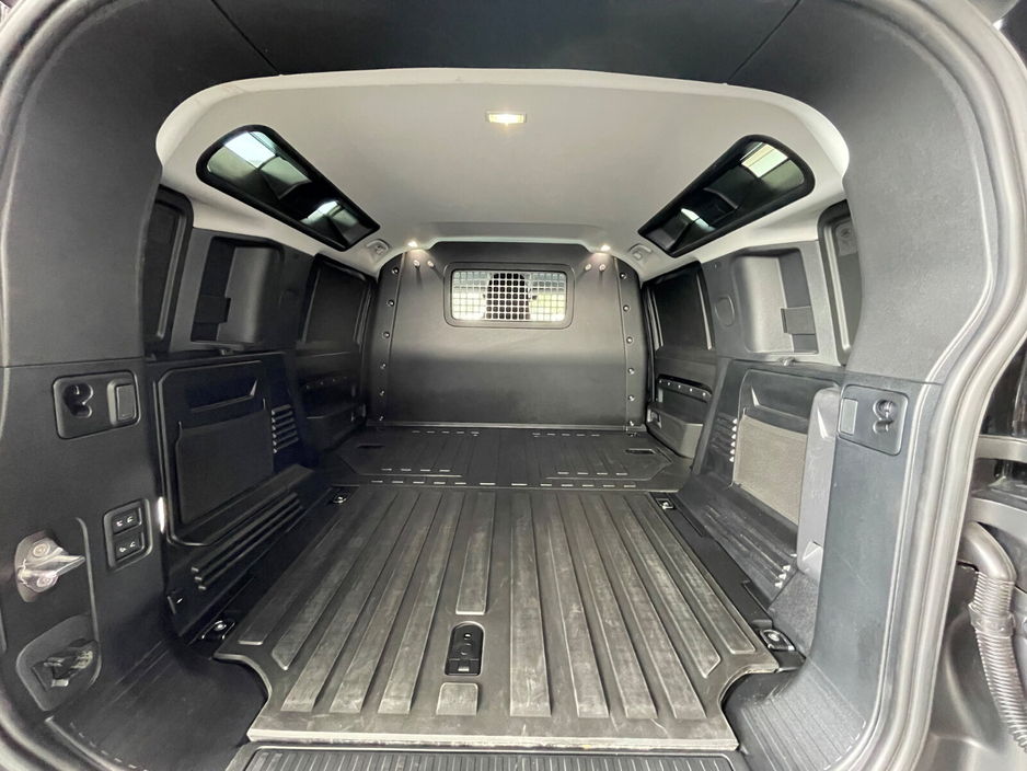 2025 Land Rover Defender 3L Diesel For Sale Images