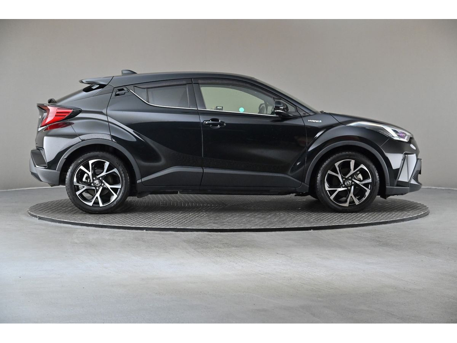 Toyota C-HR 1.8 HYBRID *HALF LEATHER*REVERSE CAM*PARK SENSORS* — thumbnail 11