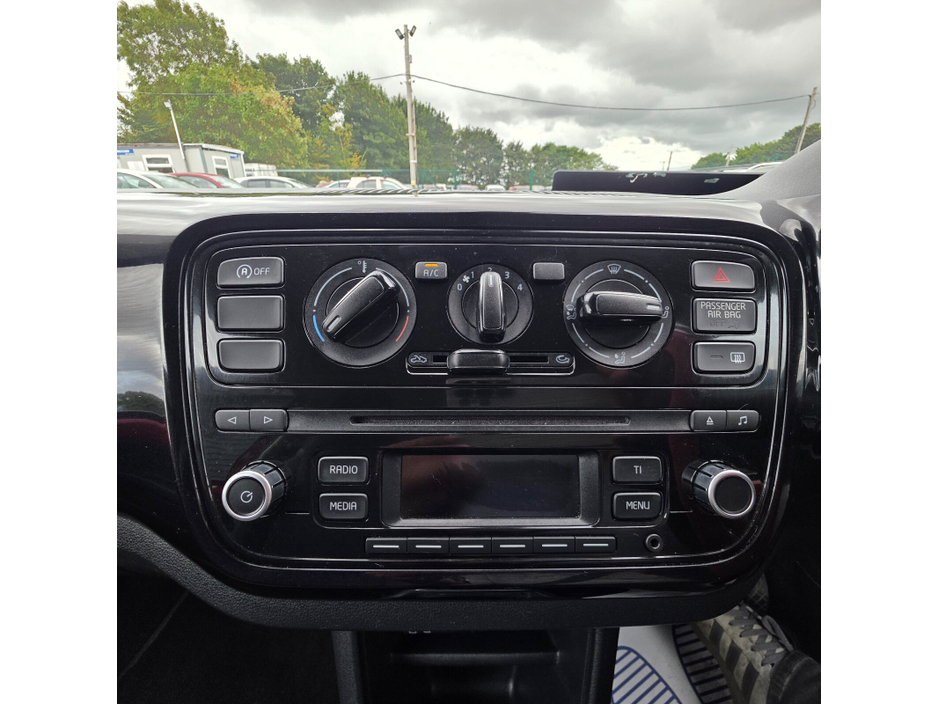 Volkswagen up! — thumbnail 20