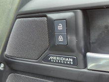 2024 Land Rover Defender 2L Petrol Plug-in Hybrid For Sale Images